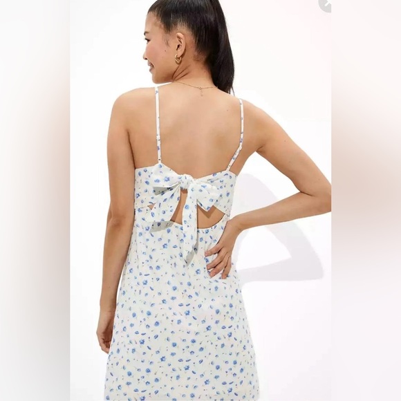 Floral Tie-Back Mini Dress - Picture 3 of 8
